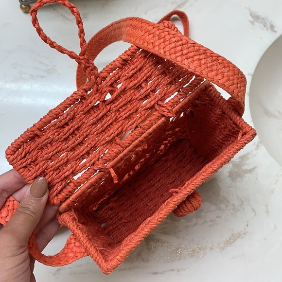 SOLD! Woven box purse - Picture 4 of 4